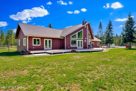 386 Ursa LN