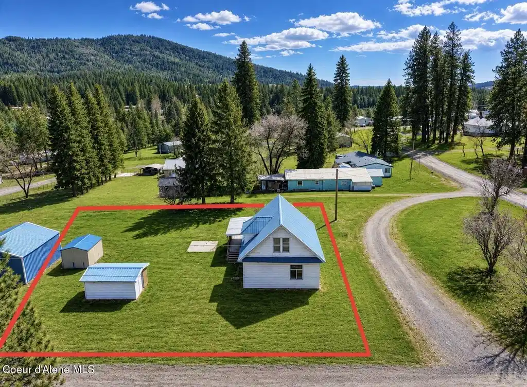 Image 1: approx property lines