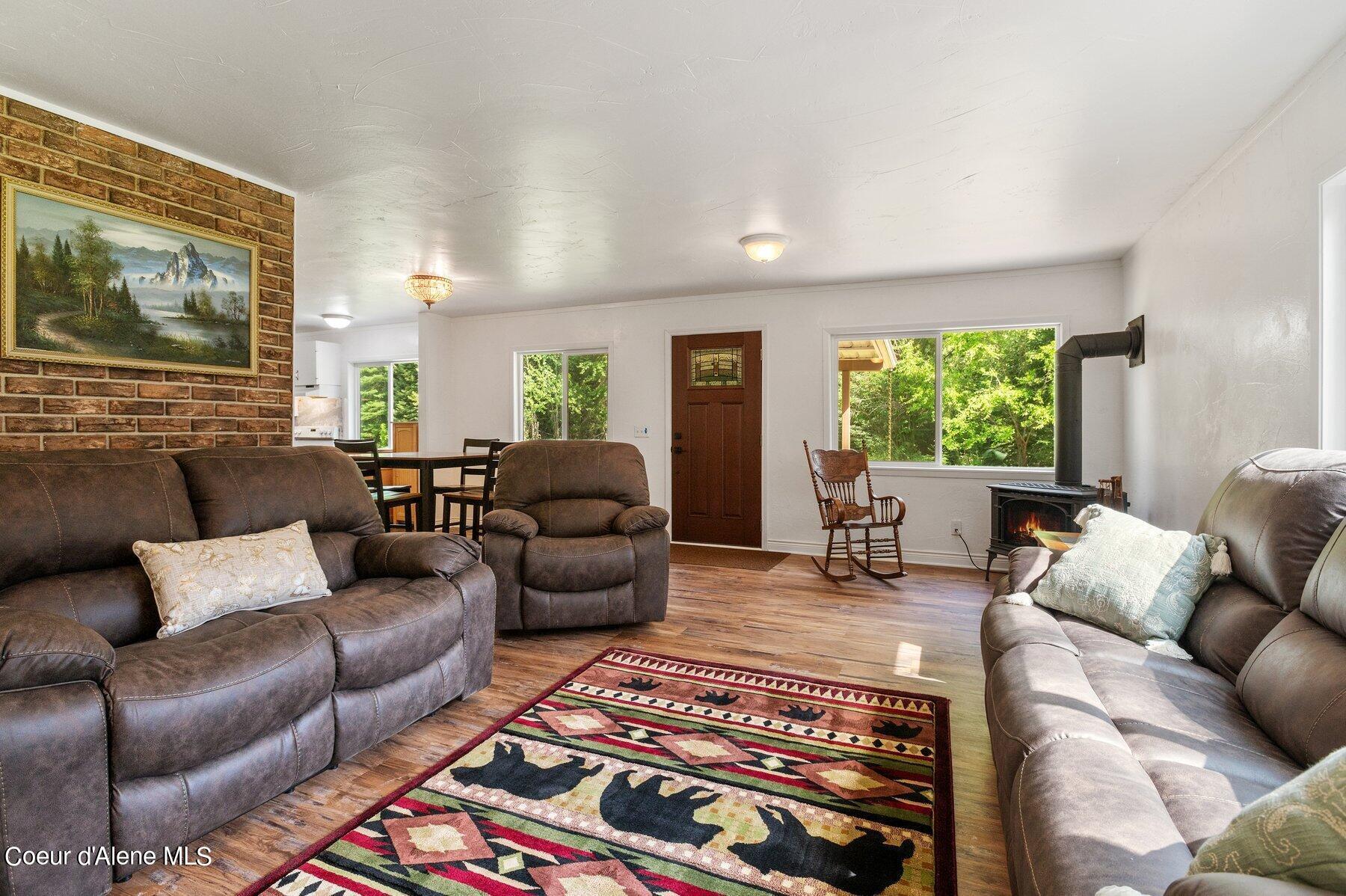 Image 4: --2.jpg-SMALL