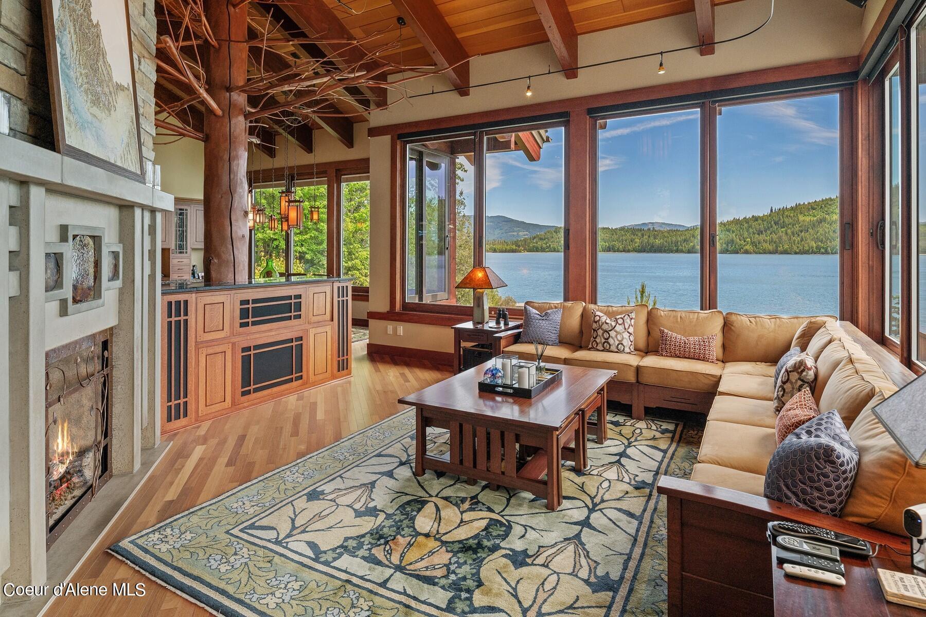 Image 1: Living Room with a View