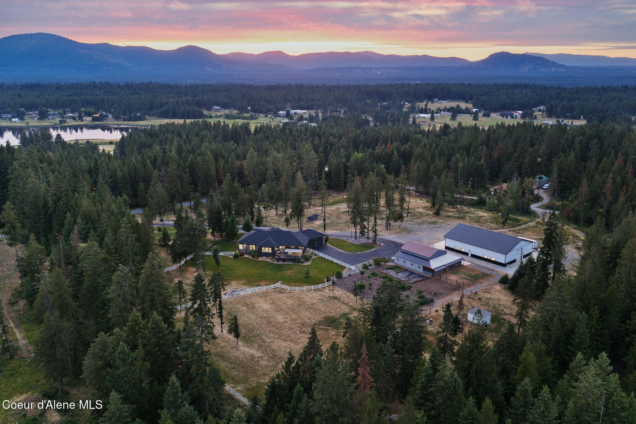 Image 2: 15746 N Pinewood Way