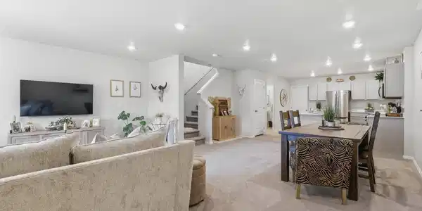 Image 2: Living Room