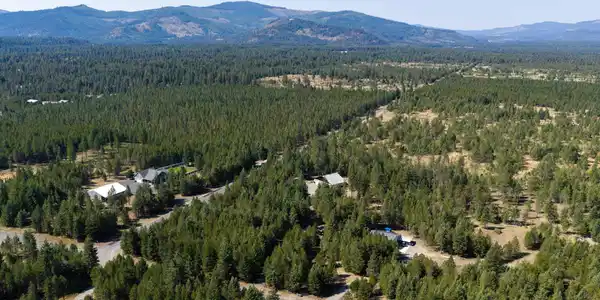 Image 4: 12-web-or-mls-DJI_20260825112129_0005_D