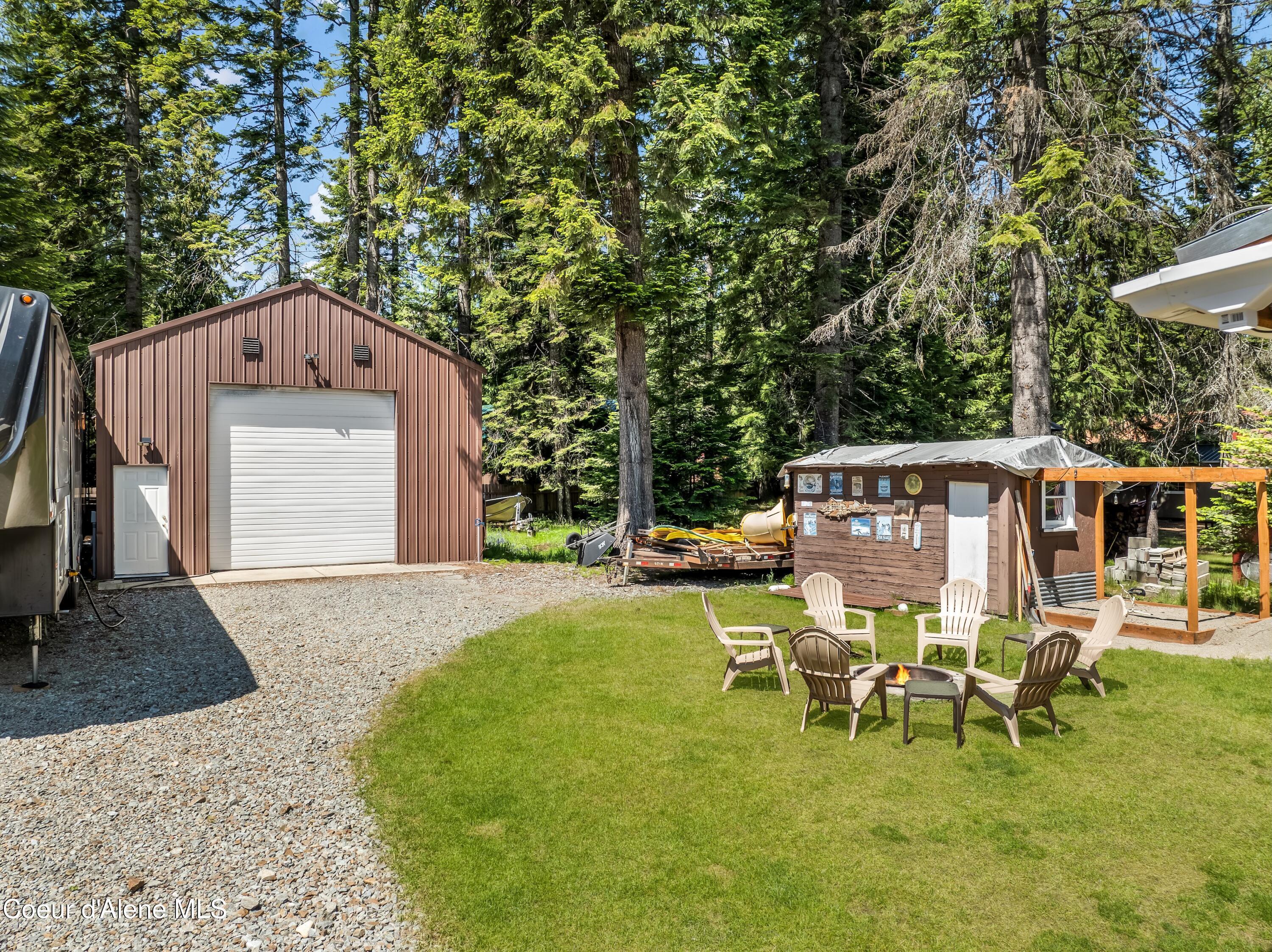 Image 3: Back Yard