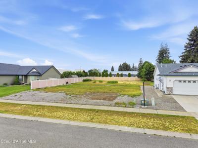 11936 N Stinson DR