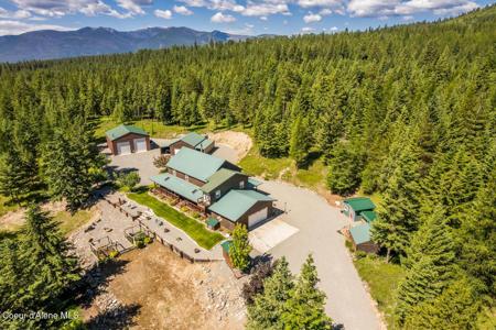 516 Culvert LN