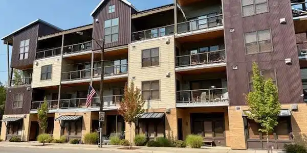 834 McKinley AVE W Unit 204