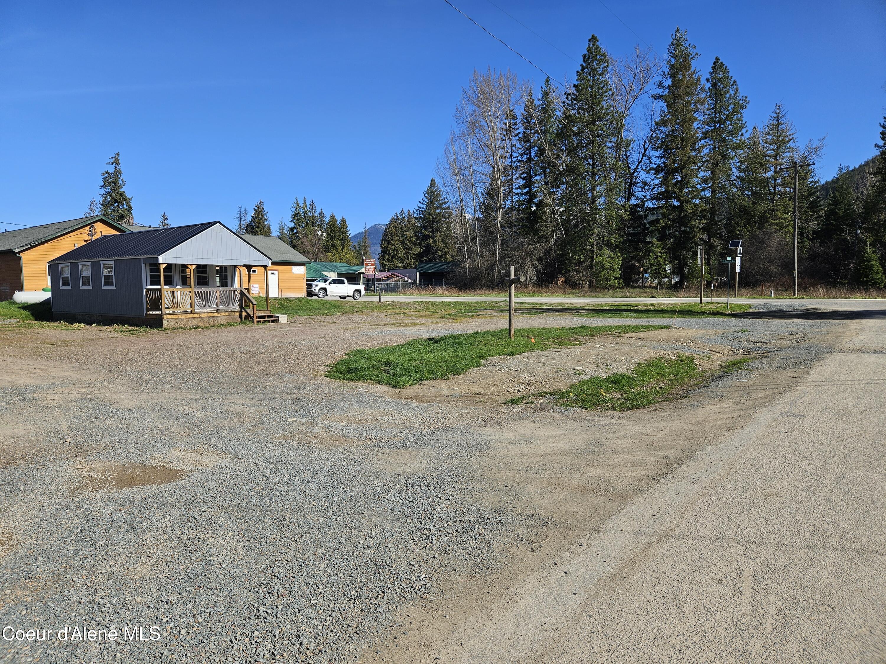 Image 4: Callahan Streetq