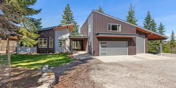 8655 E Challenge RD