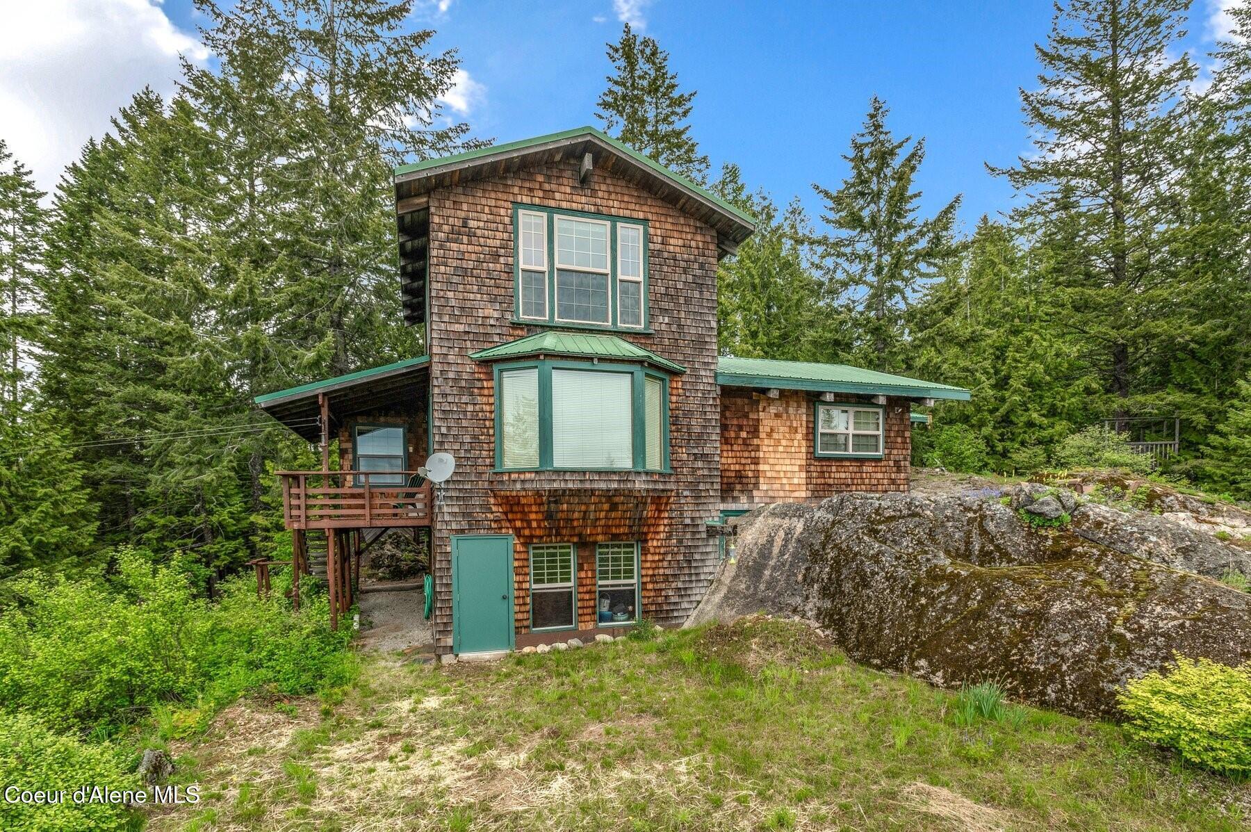 Image 2: Off Grid Beauty