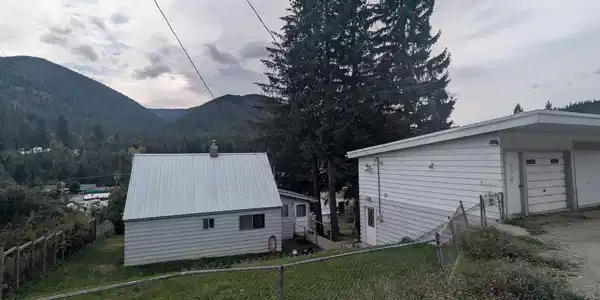 Image 2: 721 Hunter Street - Mullan