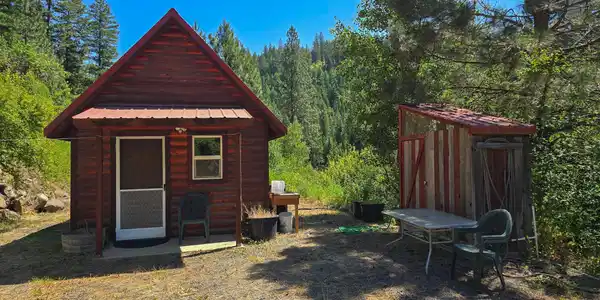 Image 3: 999 Cherry Creek-3