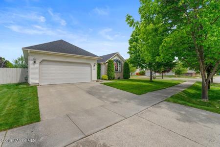 2777 W APPERSON DR