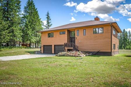 634 Skyhawk Dr