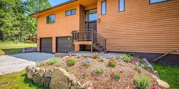 Image 2: 634 Skyhawk Dr.