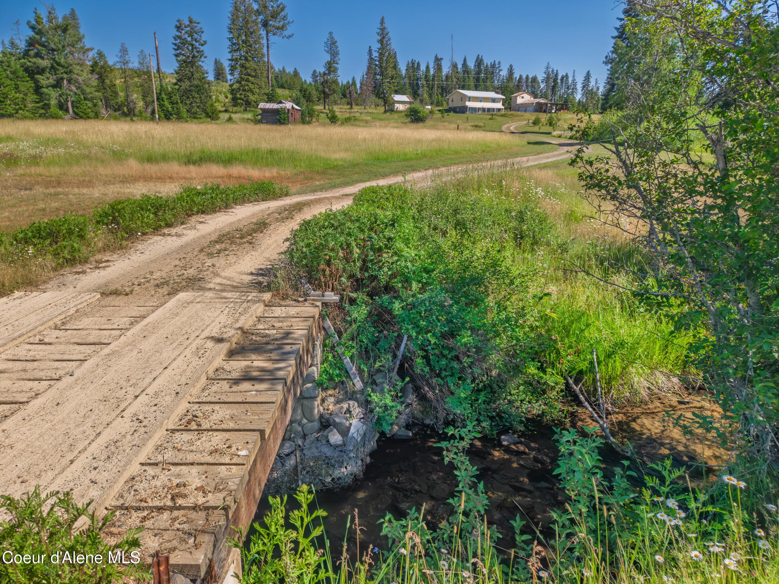 Image 1: Entrance to Property