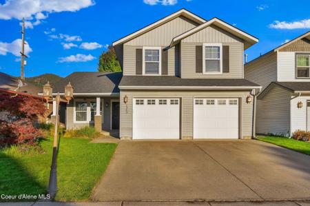 1363 E CENTER GREEN LOOP