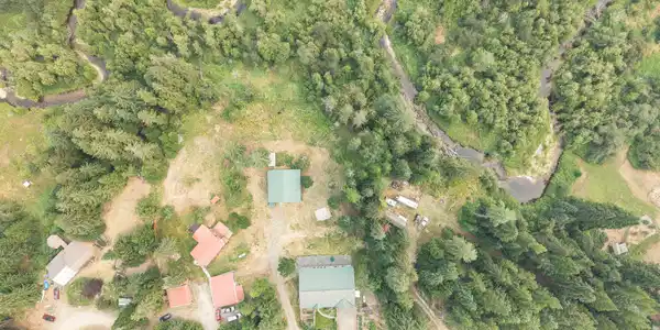 Image 4: 002_Aerial_Top_Down