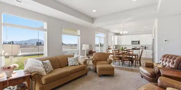 9798 N Heston LOOP