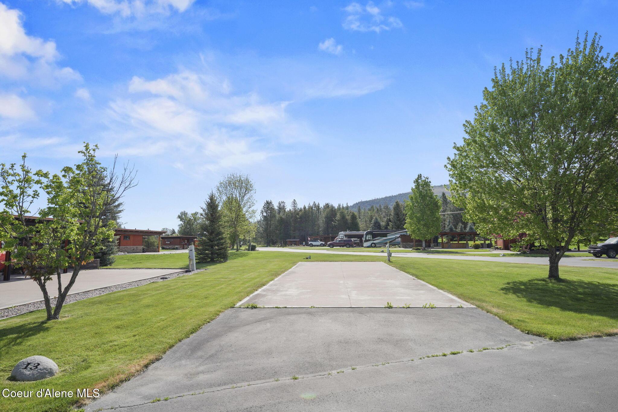 Image 3: Lot