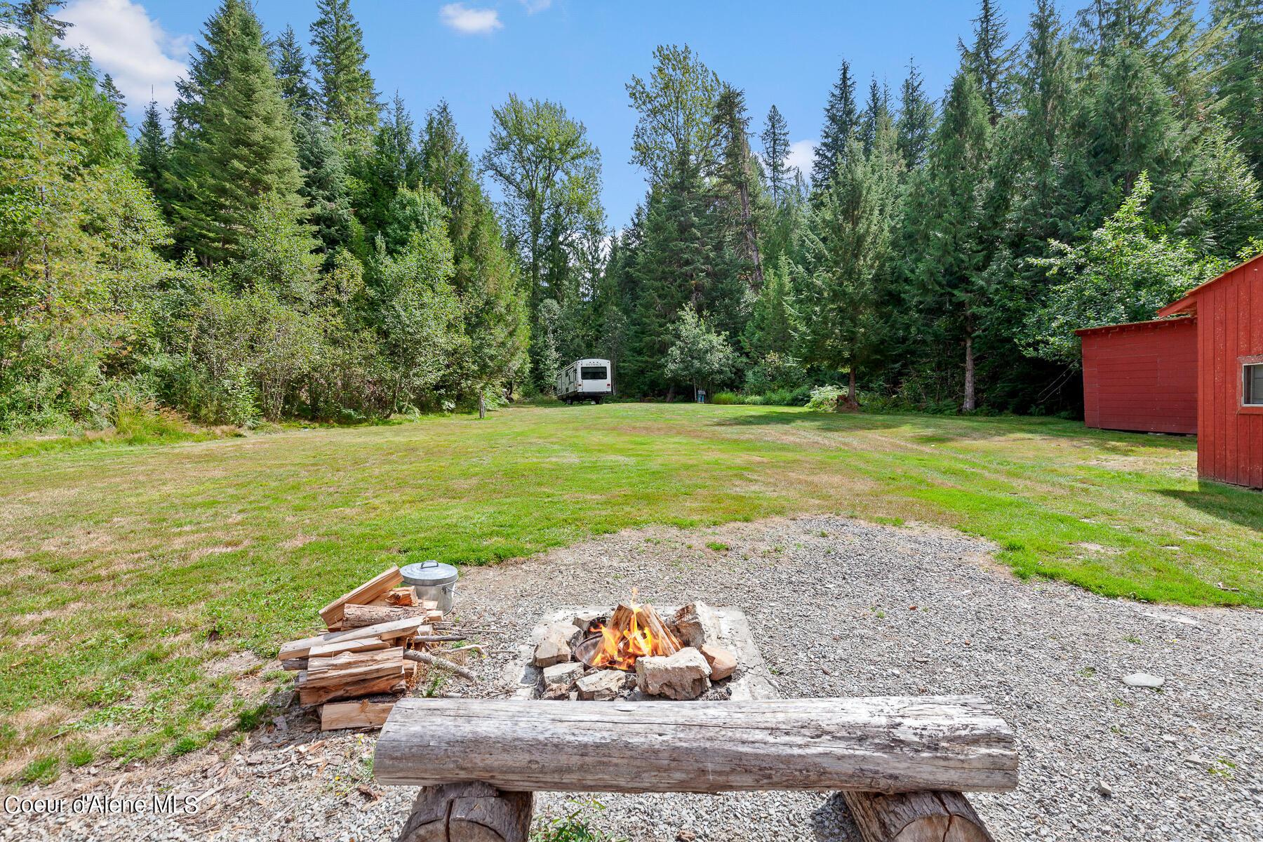 Image 2: 9076CoeurdAleneRiverRd-1