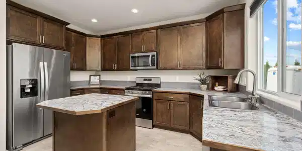 Image 4: Nice Kitchen