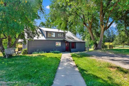 256 Roosevelt RD