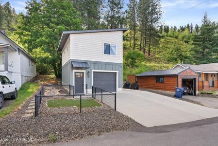 616 Upper Third ST