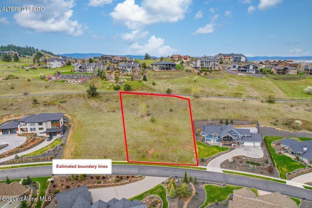 Image 2: 002-150NorthHolidayHillsDrive-LibertyLak