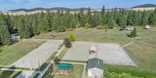 Image 4: Praeder Ranch