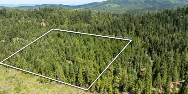 3232 Hells Gulch RD