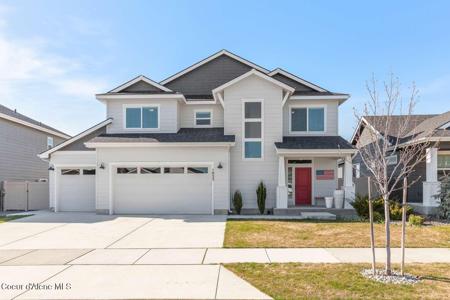 1033 E Percival LN