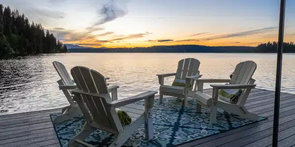 Image 2: Entertain on the Dock