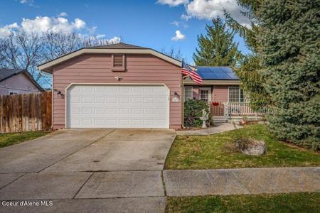 1019 N Nellie CT