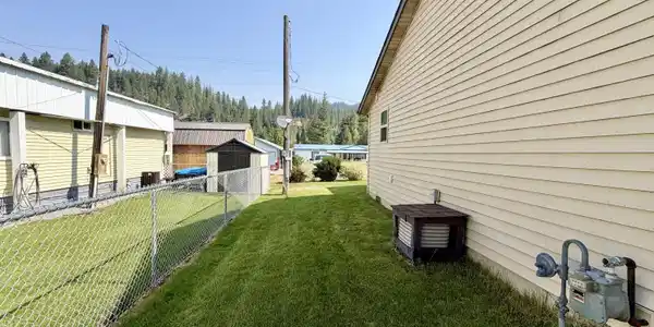 Image 4: 4