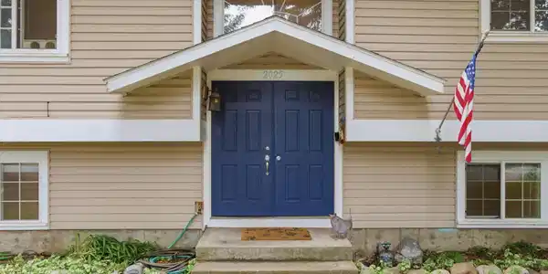 Image 2: 1-web-or-mls-DSC05135