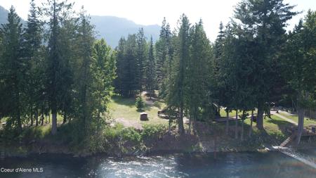 443 Riverlake Dr