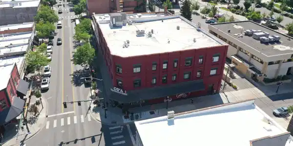 402 E Sherman AVE