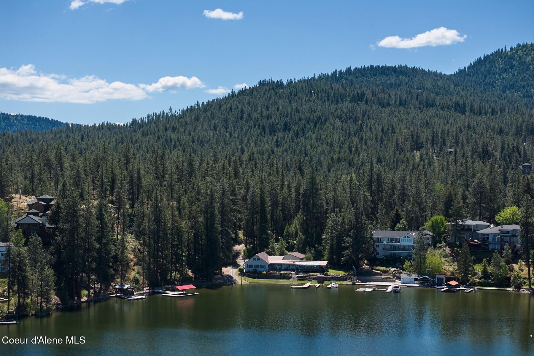 Image 2: Three Waterfront Parcels