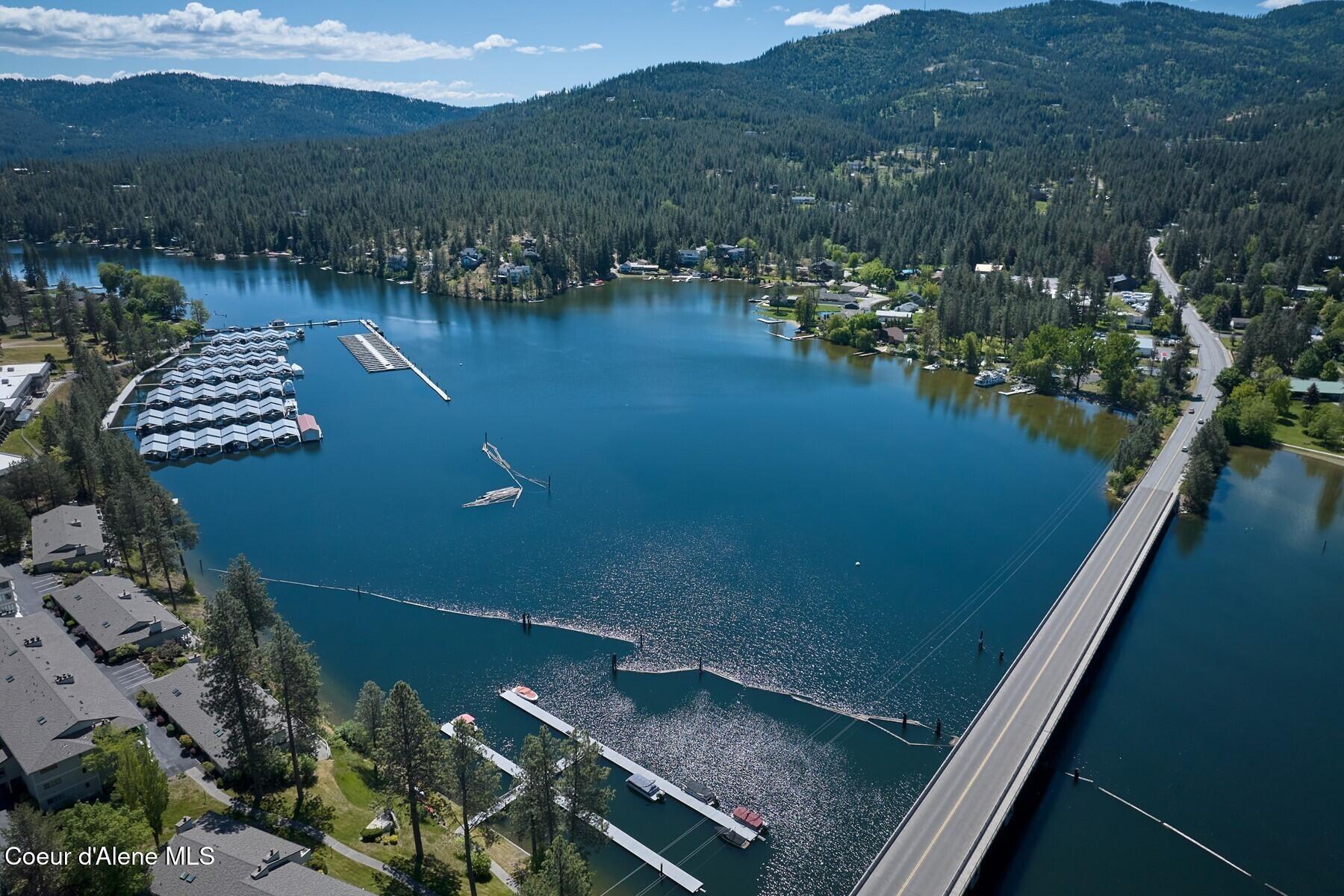 Image 3: Waterfront Acreage