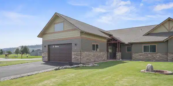 10 Bellflower CT