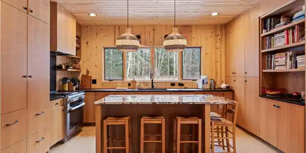 Image 4: 12 interior kitchen 1