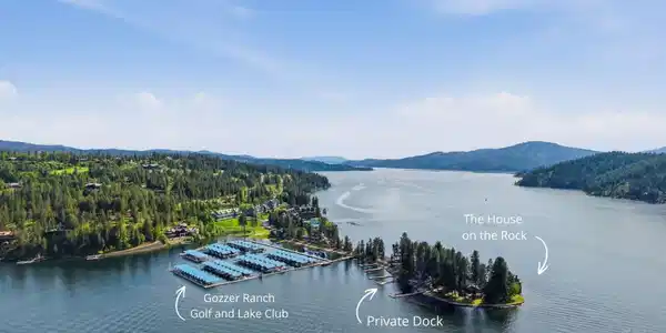 Image 4: Gozzer and Private Dock