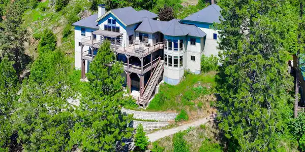 Image 2: 1-web-or-mls-Aerial-Drone-7