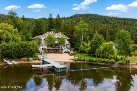 679 Comeback Bay Ln