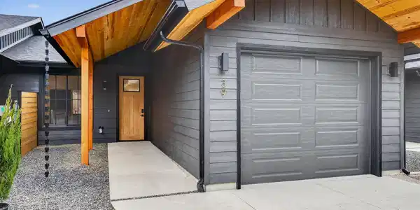 33 Rebecca Ln