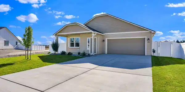 16167 N Hadley Loop