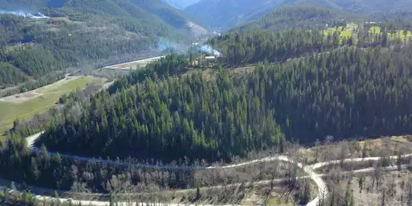 Image 2: 2