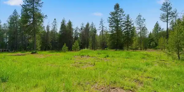 Image 2: 13-NKA-10Ac E Parks Rd_RedHogMedia