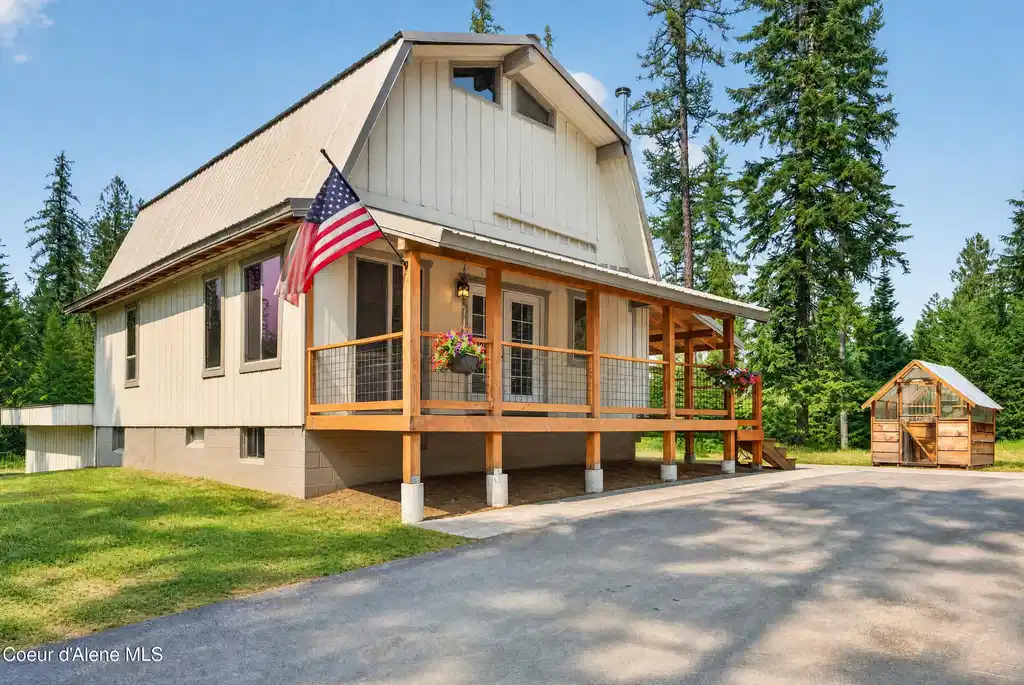 Image 1: Front view of Home